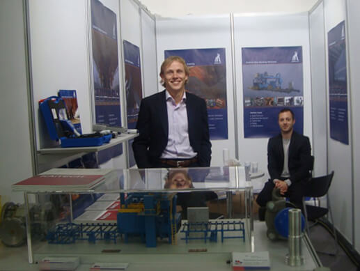 Hollanda'nın bir yan kuruluşu olan Shandong Kai Tai ve Airblast B.V, Bauma Almanya 2013'te ortaklaşa sergilendi